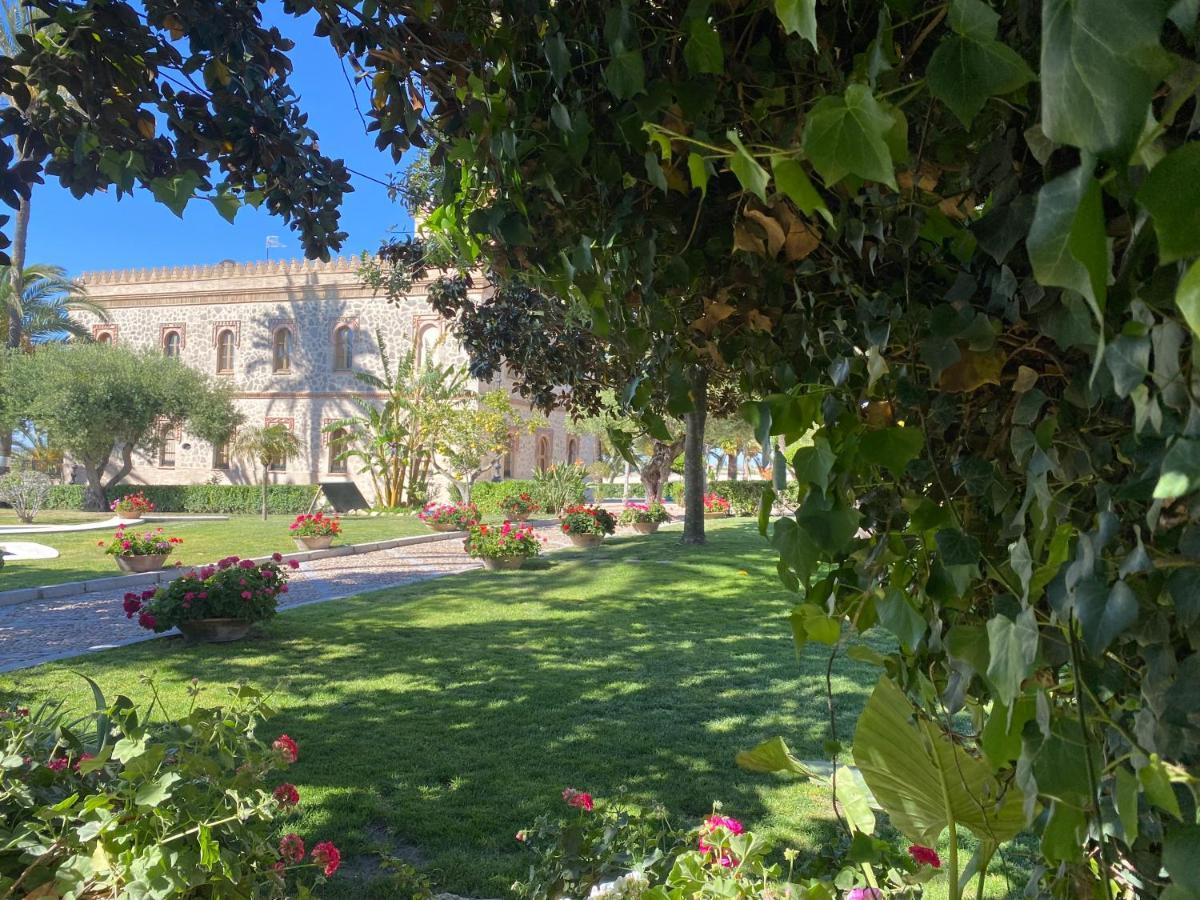 El Maestre Villa *